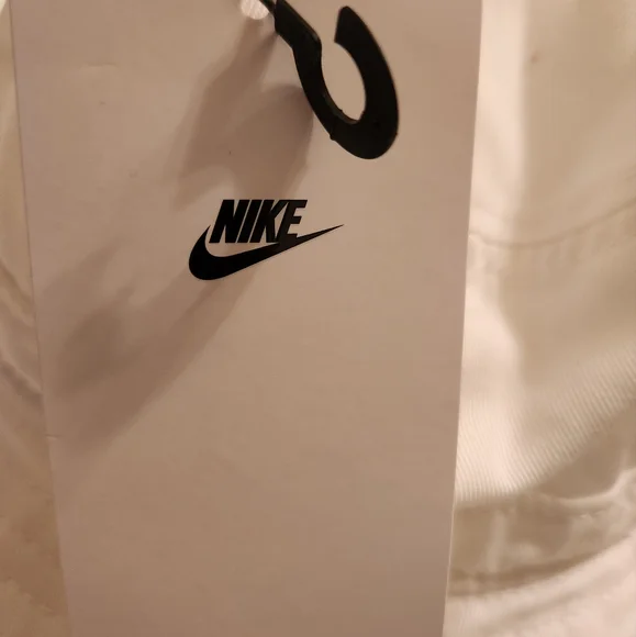 NWT Youth Nike Bucket Hat - Picture 2 of 7